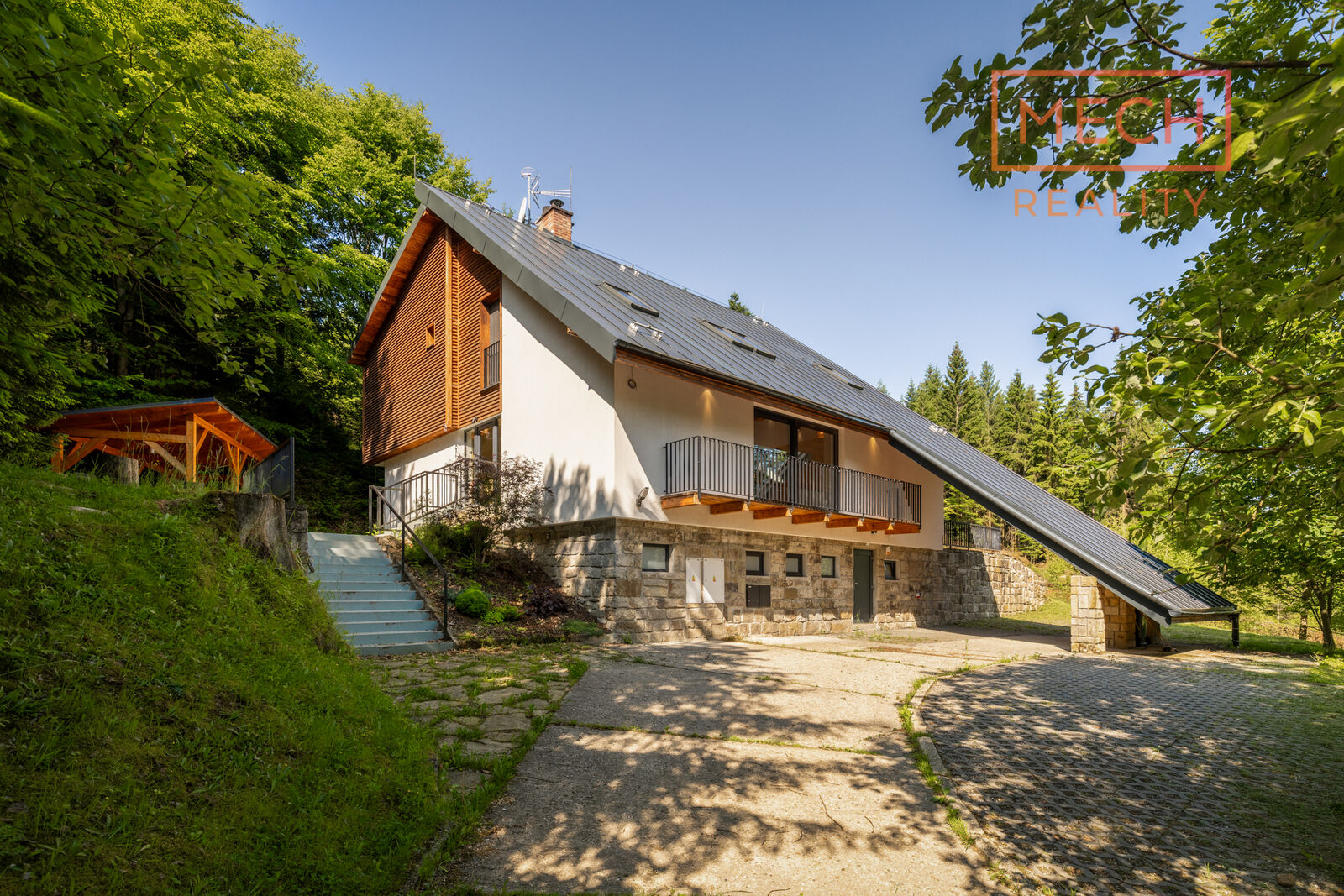 Chalupa, 143 m2, Karolinka